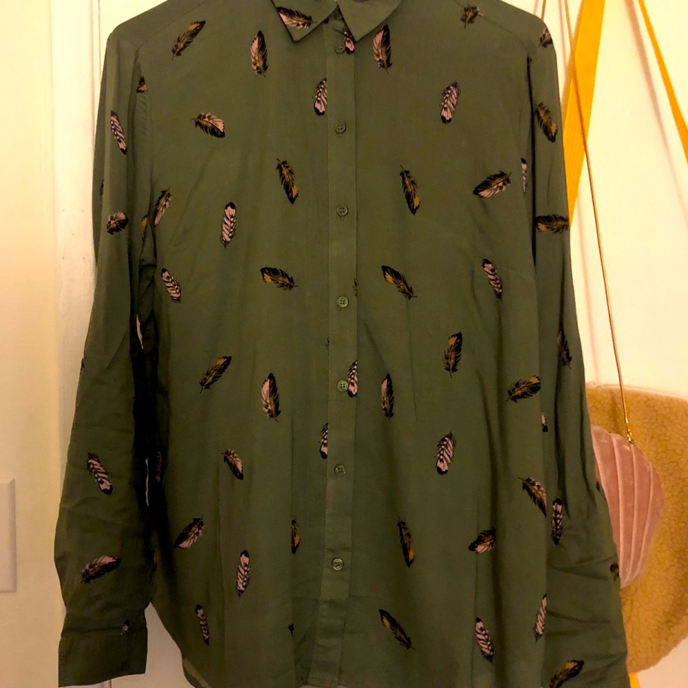 H&M Green Long Sleeved Feather Button Down Shirt
